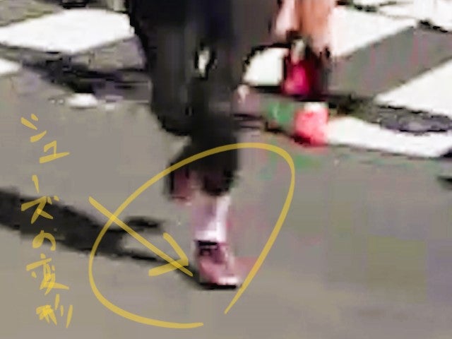 ニーイントーアウト厚底シューズ