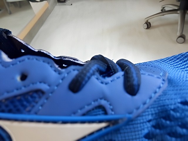 オーバーラップとアンダーラップで、靴の締まり方や甲まわりのフィット感は変わります。